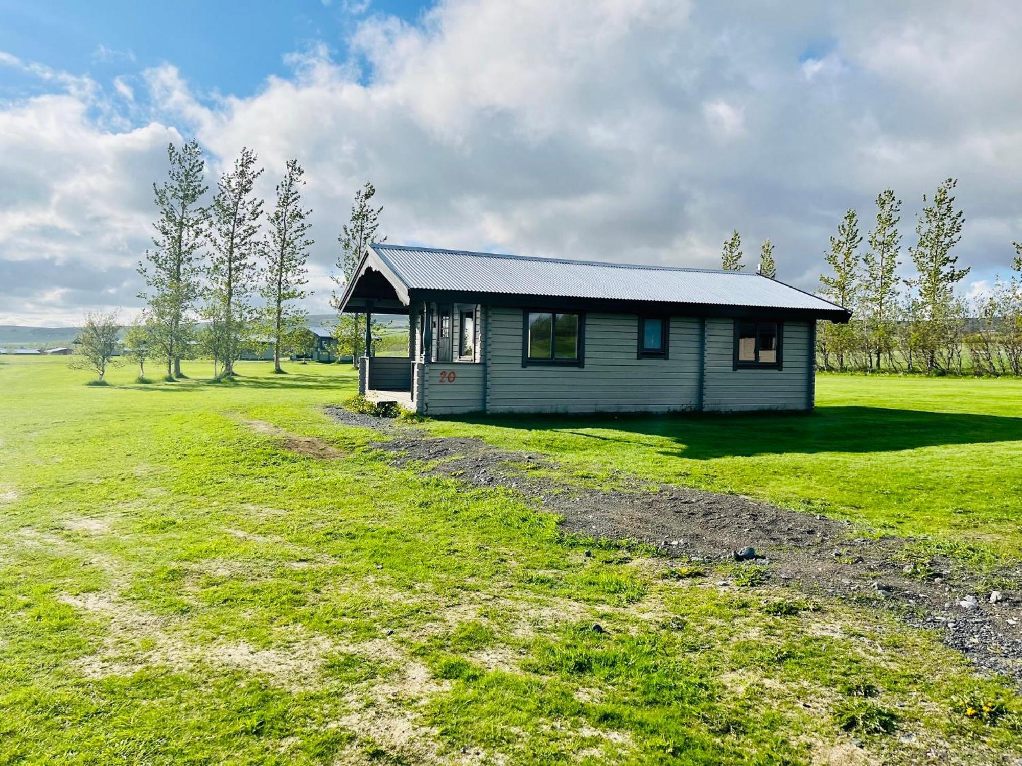 Hellisholar Cottages Hvolsvöllur Exterior foto