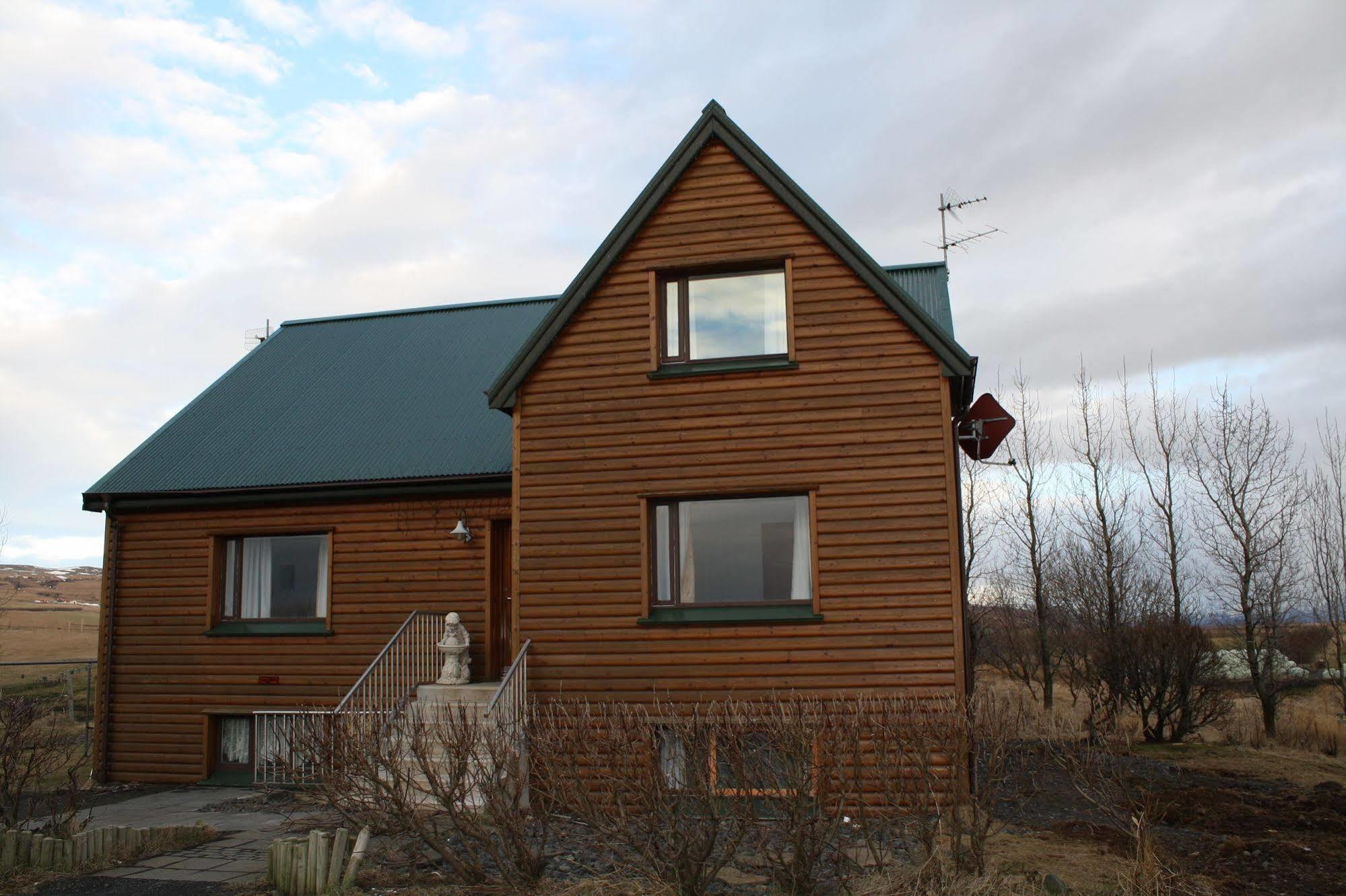 Hellisholar Cottages Hvolsvöllur Exterior foto